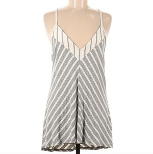 Laila Jayde Size M Chevron Striped Top